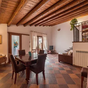https://apt-a-casa-del-gioielliere.palermohotels.org
